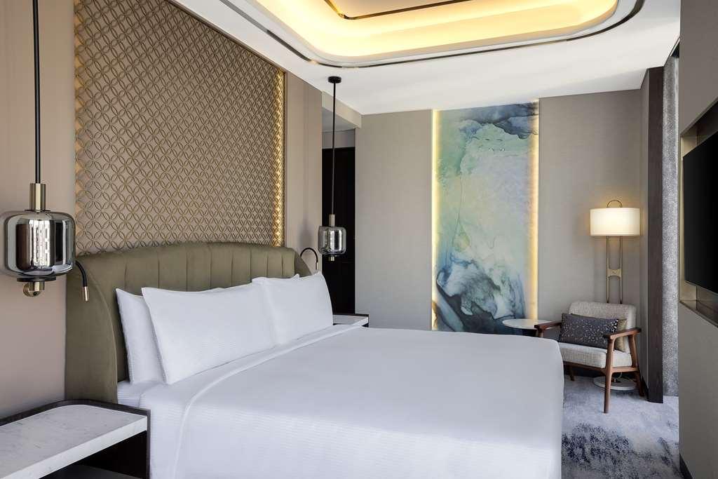 Embassy Suites By Hilton Dubai Business Bay Bilik gambar