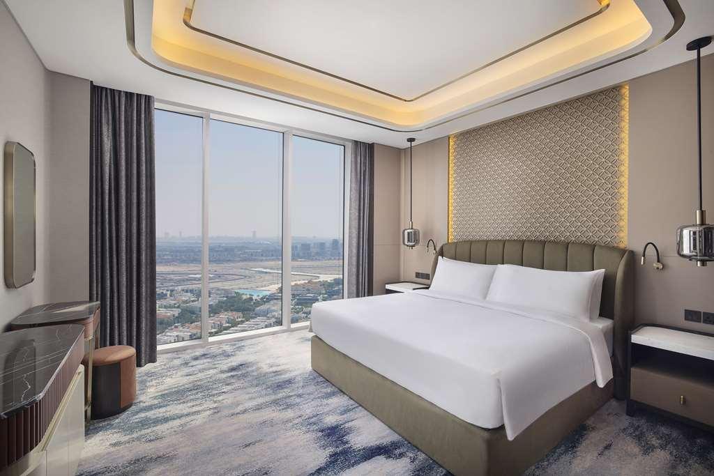 Embassy Suites By Hilton Dubai Business Bay Bilik gambar